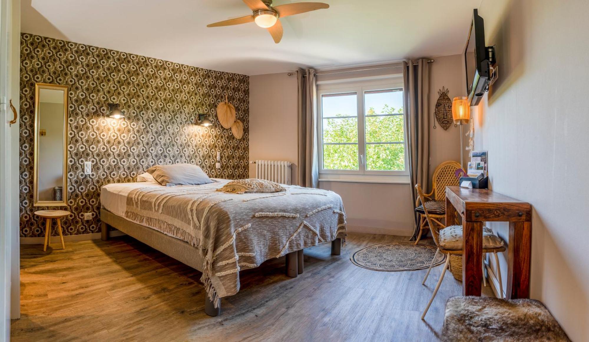 Hotel-Restaurant Le Sorgia Бельгард-сюр-Валзерин Экстерьер фото